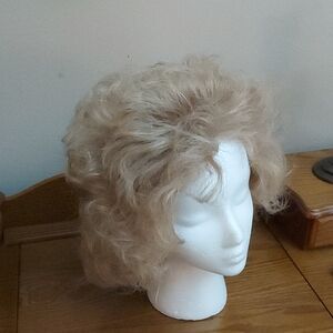 Elegant Curly Blonde Wig for Women